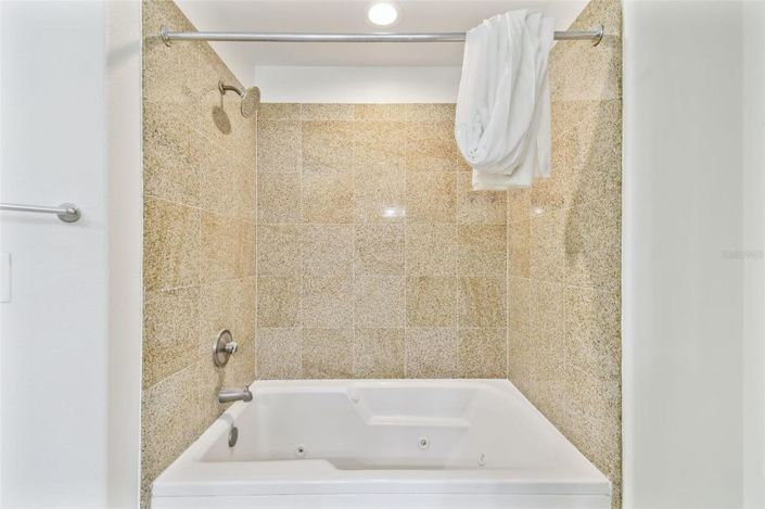 Image No.38-2 Bed Townhouse for sale