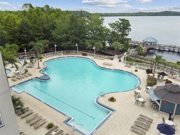 Image No.6-2 Bed Townhouse for sale