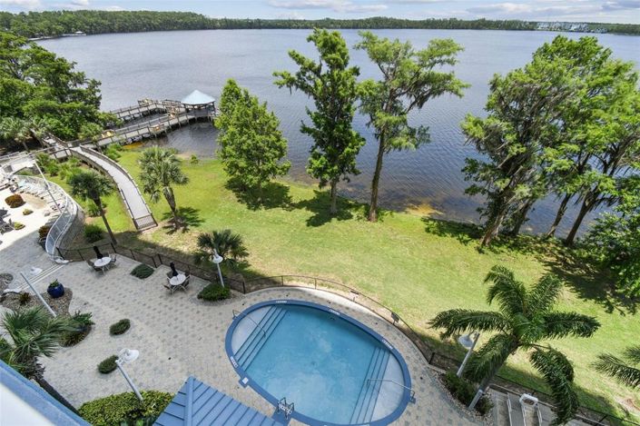 Image No.7-2 Bed Townhouse for sale