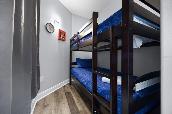 Image No.30-2 Bed Townhouse for sale