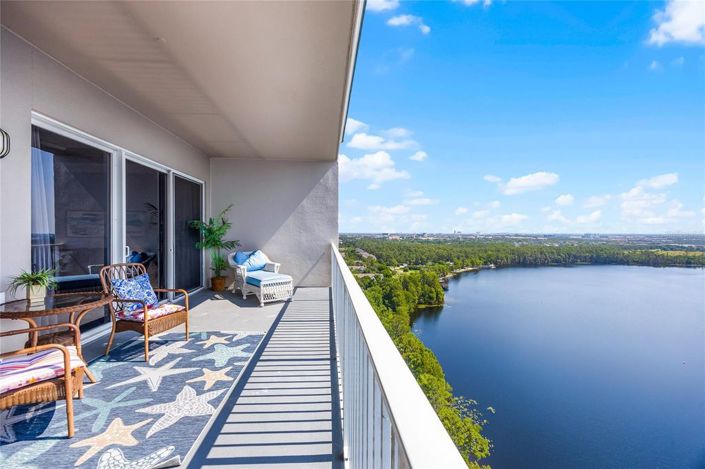 Image No.4-2 Bed Townhouse for sale