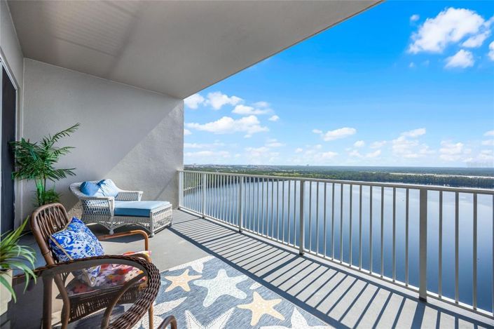 Image No.36-2 Bed Townhouse for sale