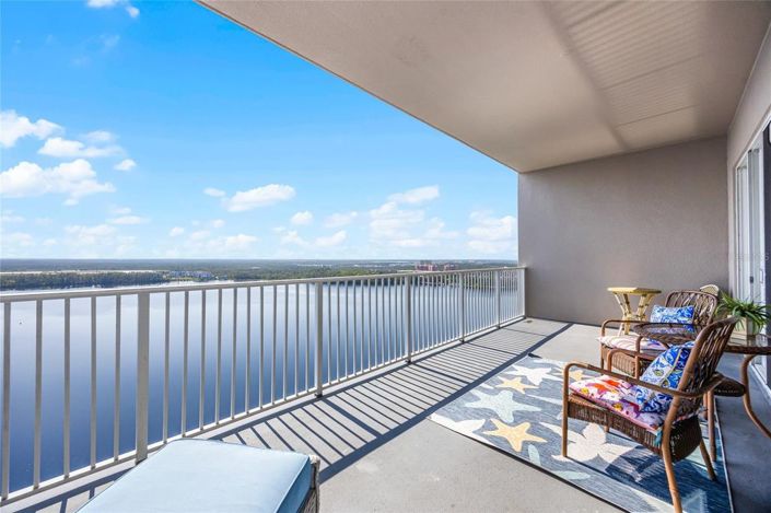 Image No.37-2 Bed Townhouse for sale