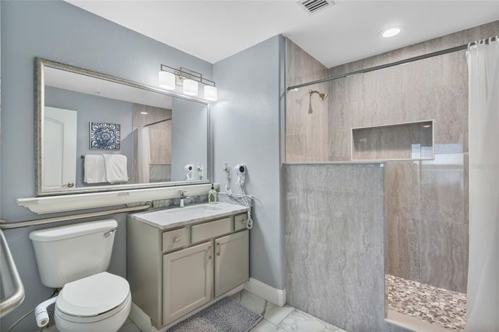 Image No.18-2 Bed Townhouse for sale