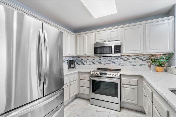 Image No.28-2 Bed Townhouse for sale