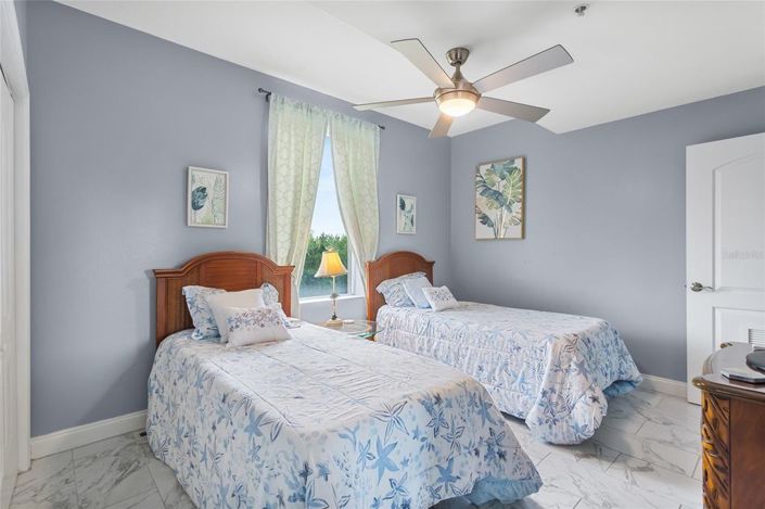 Image No.33-2 Bed Townhouse for sale