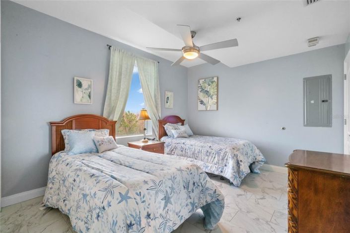 Image No.34-2 Bed Townhouse for sale