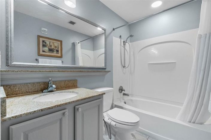 Image No.39-2 Bed Townhouse for sale