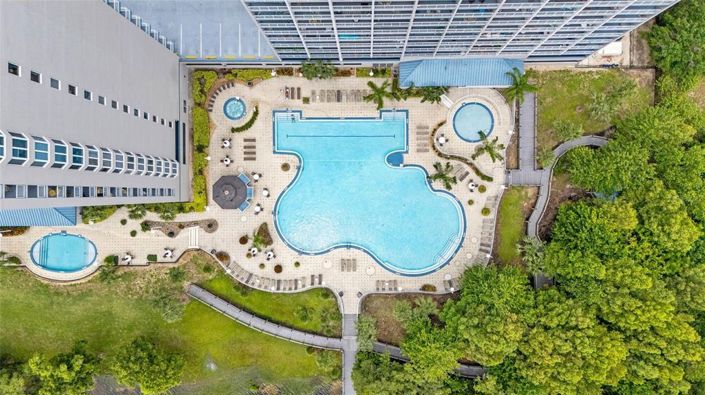 Image No.6-2 Bed Townhouse for sale