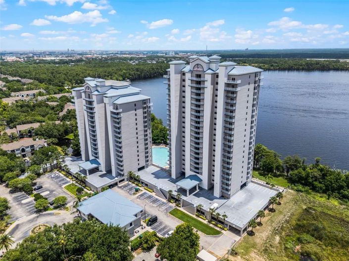 Image No.2-2 Bed Townhouse for sale