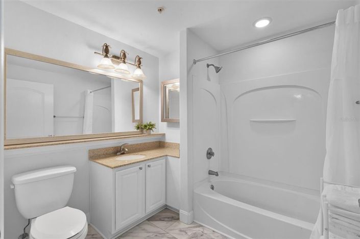 Image No.22-2 Bed Townhouse for sale