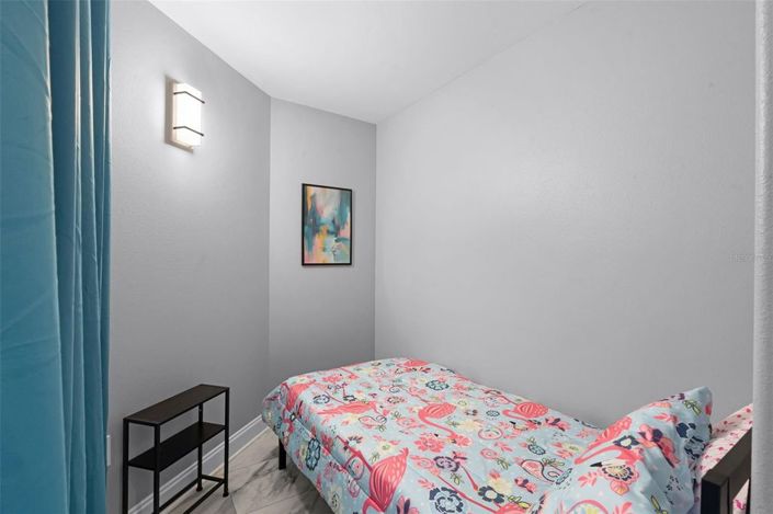 Image No.24-2 Bed Townhouse for sale