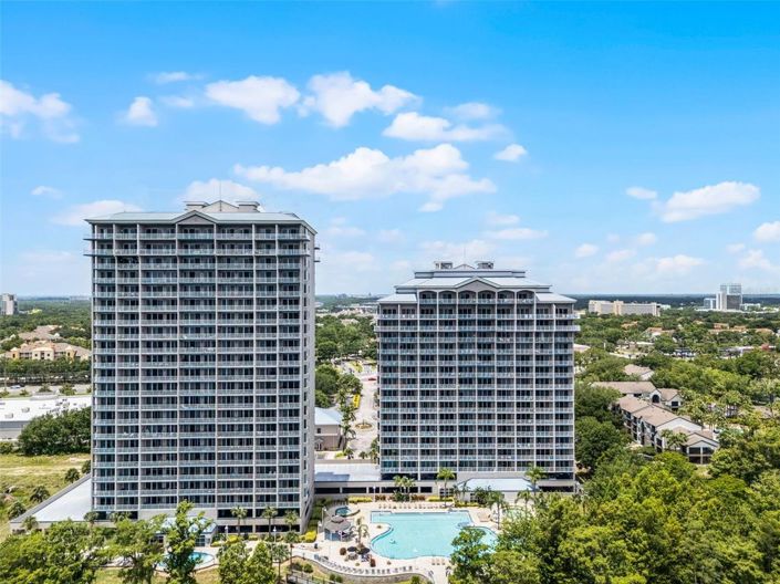 Image No.33-2 Bed Townhouse for sale