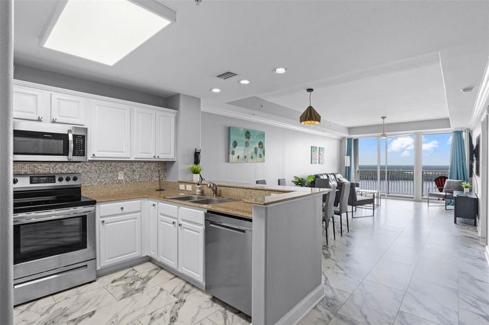 Image No.4-2 Bed Townhouse for sale