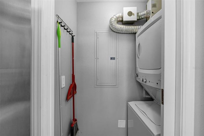 Image No.7-2 Bed Townhouse for sale