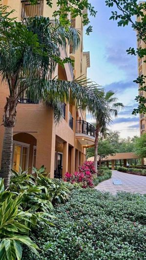 Image No.13-2 Bed Townhouse for sale