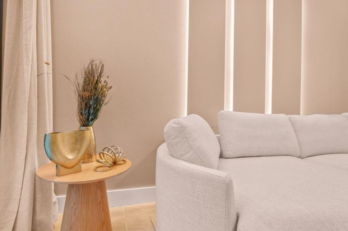 Image No.17-5 Bed Townhouse for sale