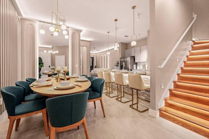 Image No.6-5 Bed Townhouse for sale