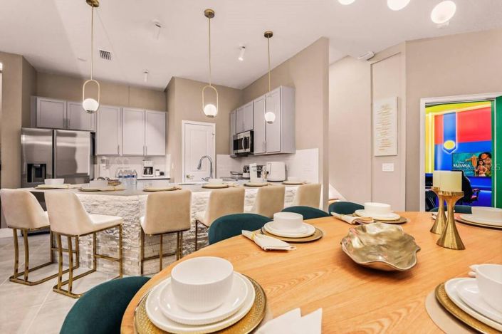 Image No.7-5 Bed Townhouse for sale