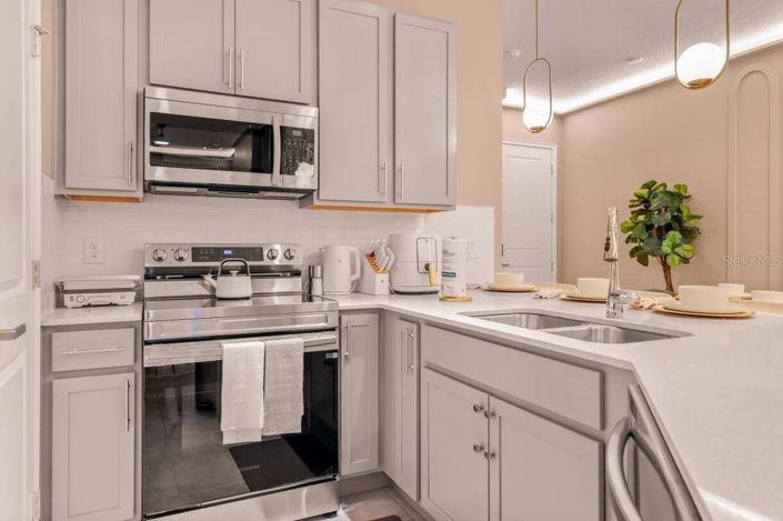 Image No.9-5 Bed Townhouse for sale