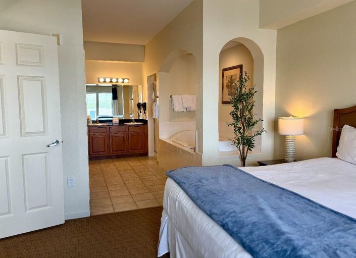 Image No.17-3 Bed Townhouse for sale