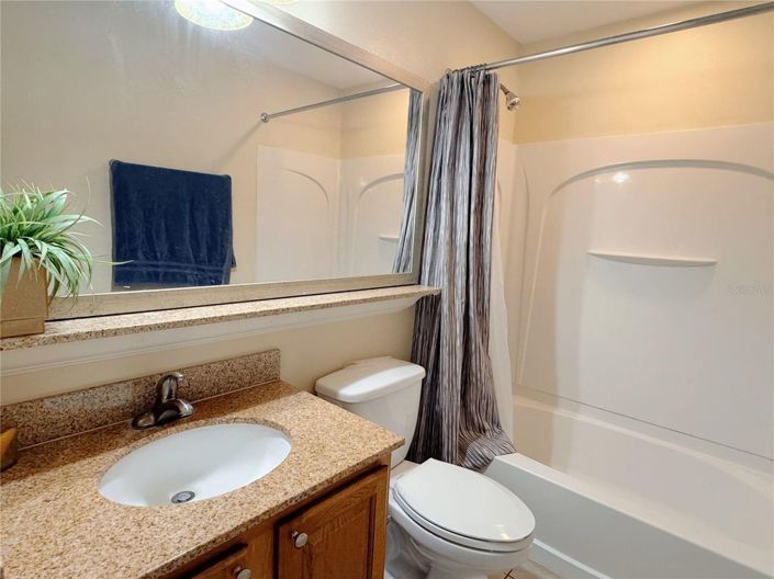 Image No.21-2 Bed Townhouse for sale