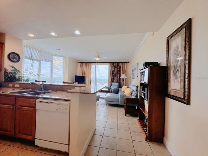 Image No.28-2 Bed Townhouse for sale