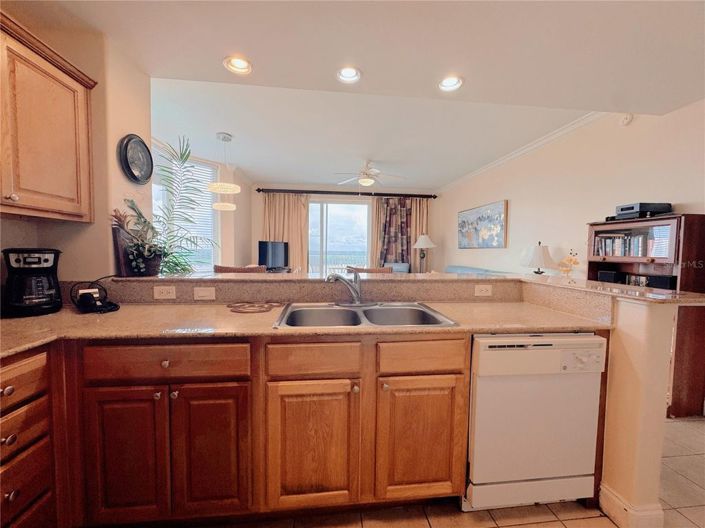 Image No.29-2 Bed Townhouse for sale