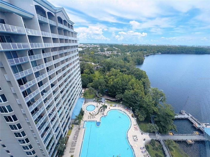 Image No.40-2 Bed Townhouse for sale