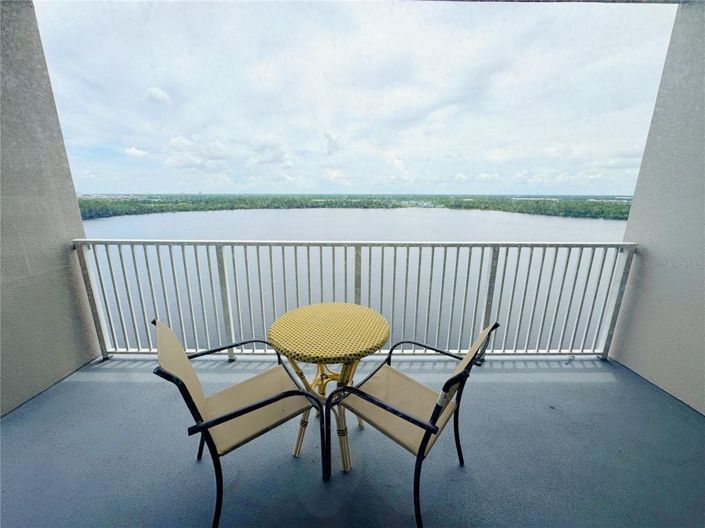 Image No.41-2 Bed Townhouse for sale