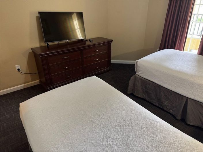 Image No.11-2 Bed Townhouse for sale