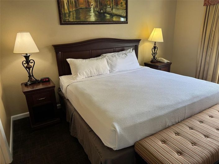 Image No.18-2 Bed Townhouse for sale