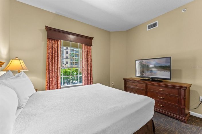 Image No.26-3 Bed Townhouse for sale