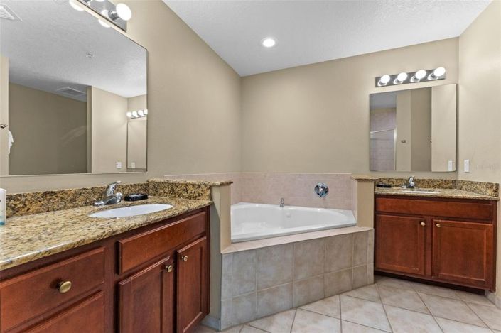 Image No.31-3 Bed Townhouse for sale