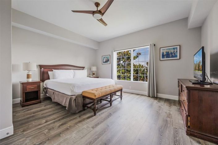 Image No.19-3 Bed Townhouse for sale