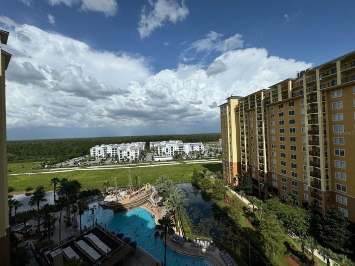 Image No.25-2 Bed Townhouse for sale