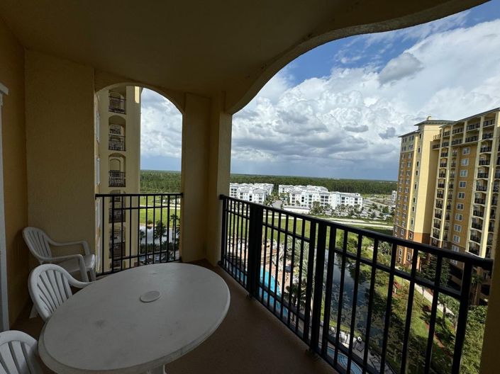 Image No.26-2 Bed Townhouse for sale