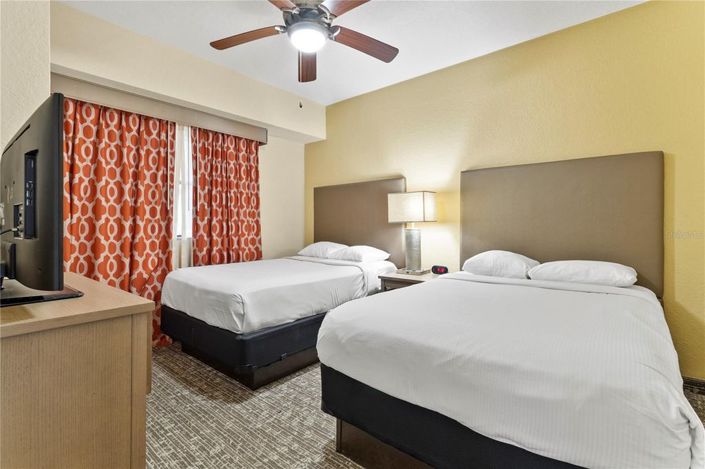 Image No.11-2 Bed Townhouse for sale