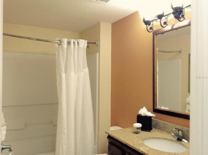 Image No.17-2 Bed Townhouse for sale