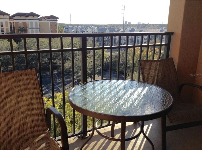 Image No.19-2 Bed Townhouse for sale