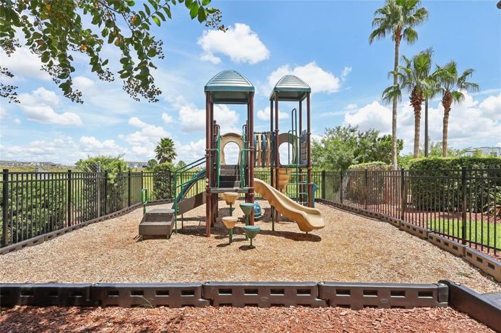 Image No.40-2 Bed Townhouse for sale