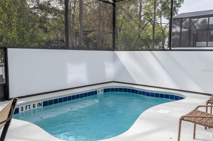 Image No.17-5 Bed Townhouse for sale