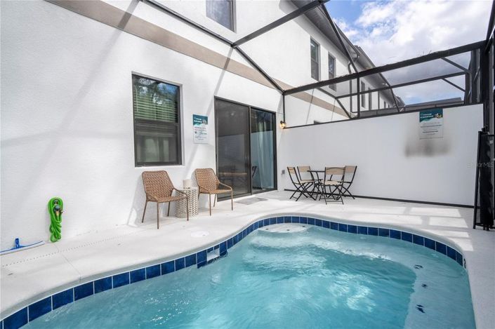 Image No.21-5 Bed Townhouse for sale