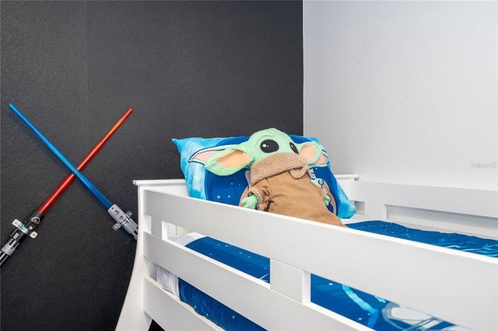 Image No.31-5 Bed Townhouse for sale