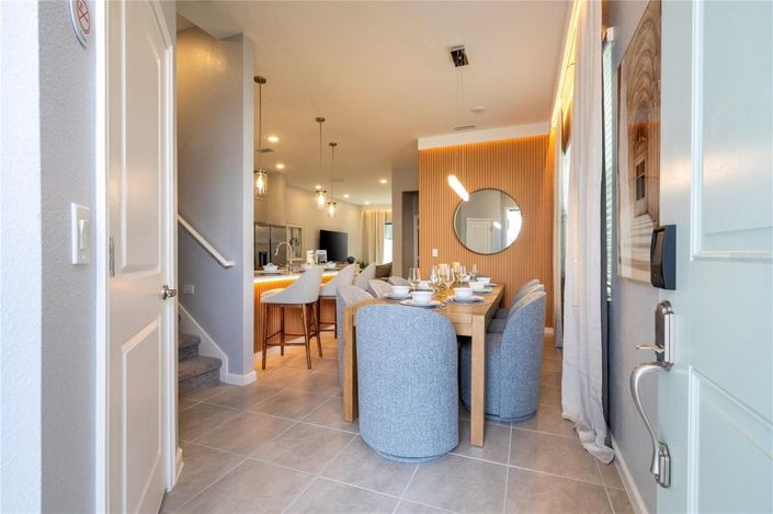 Image No.8-5 Bed Townhouse for sale