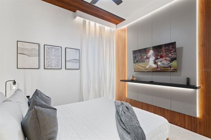 Image No.12-5 Bed Townhouse for sale