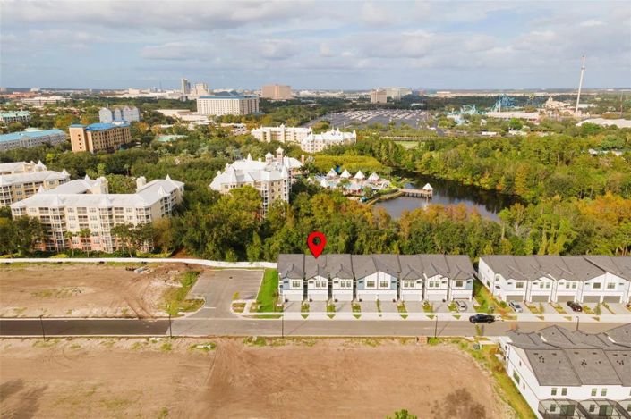 Image No.39-5 Bed Townhouse for sale