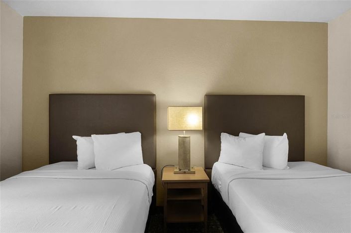 Image No.18-2 Bed Townhouse for sale