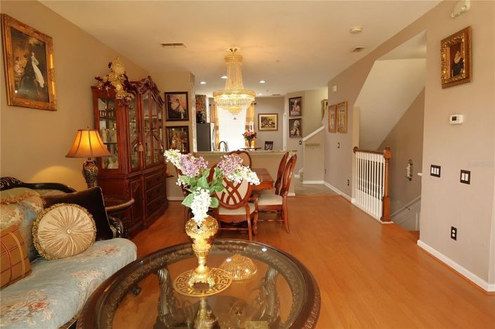 Image No.24-3 Bed Townhouse for sale