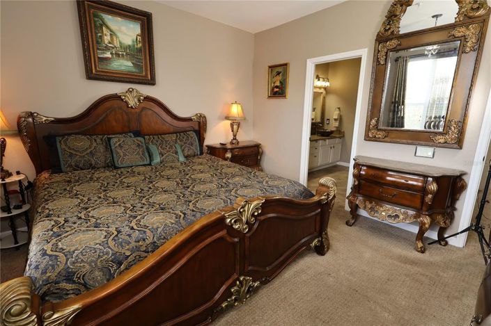 Image No.29-3 Bed Townhouse for sale